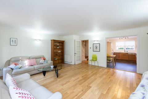 4 bedroom end of terrace house for sale, Arterberry Road, London, SW20