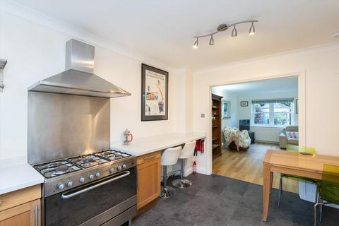 4 bedroom end of terrace house for sale, Arterberry Road, London, SW20
