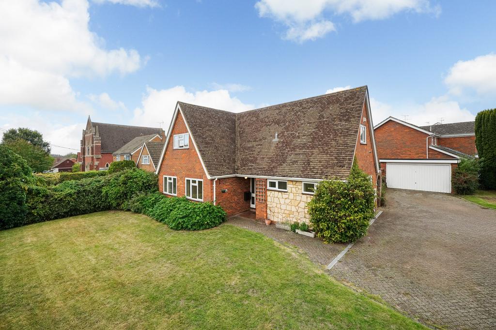 1-Chapel-Drive-1036