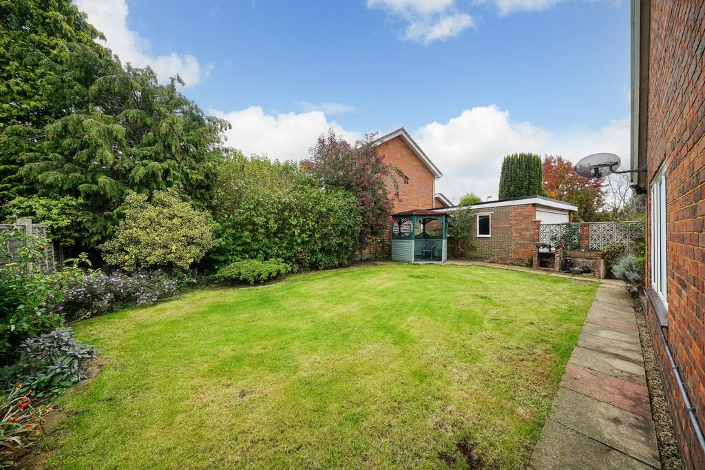1-Chapel-Drive-1031