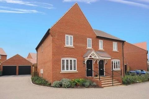 Olaf Schmid Mews, Didcot