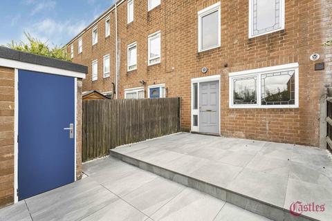 undefined, Castle Close, Hackney, E9
