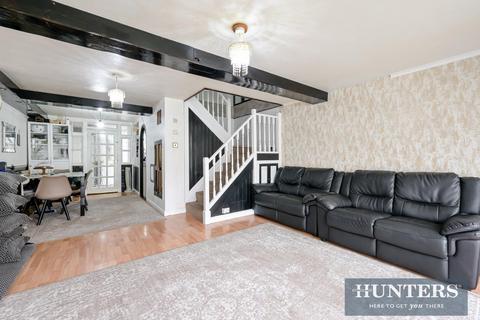 9 Redwood Estate, Hounslow, TW5 9PL