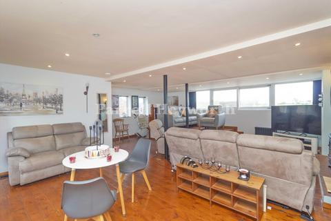 2 bedroom semi-detached house for sale, Links Road, Poulton Le Fylde FY6