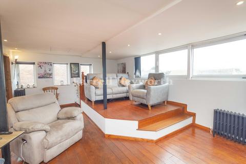2 bedroom semi-detached house for sale, Links Road, Poulton Le Fylde FY6