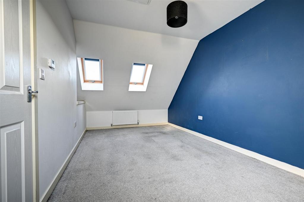 Bedroom 1.jpg