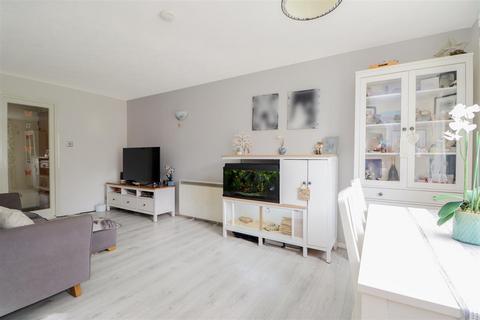 undefined, Newbridge Close, Broadbridge Heath, Horsham