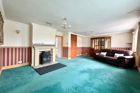 3 bedroom detached house for sale, Church Lane, Fernham, SN7