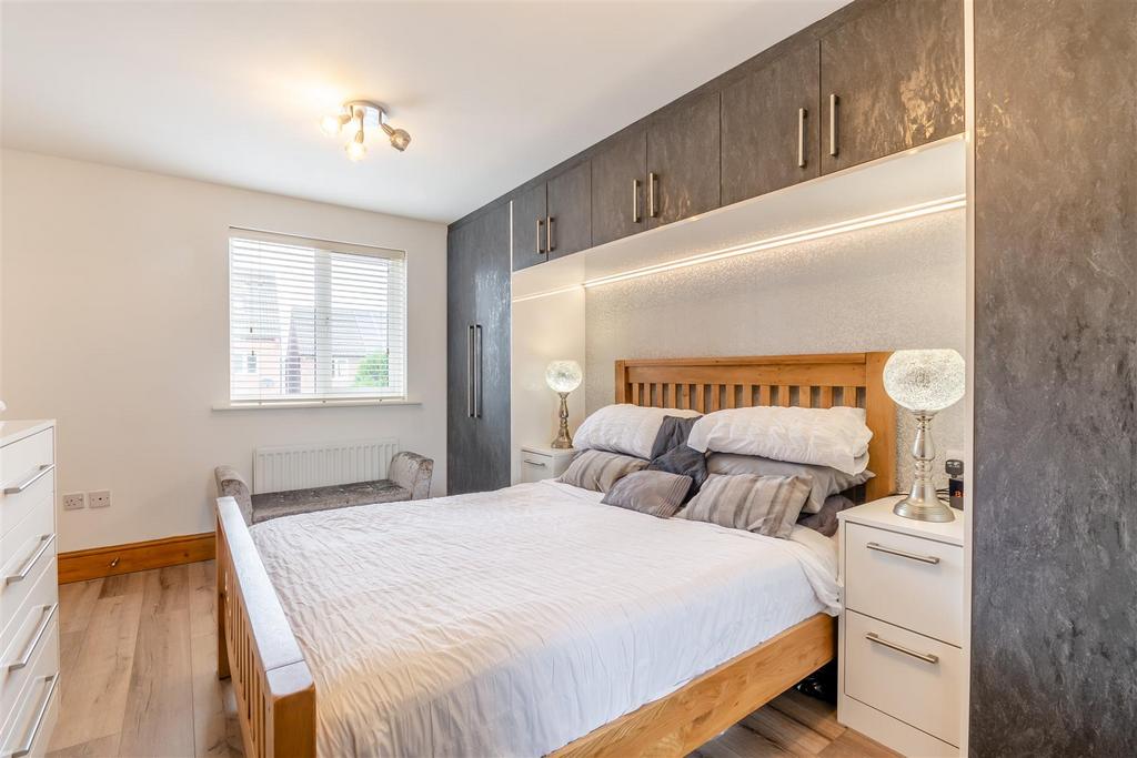 8664944-interior34.jpg