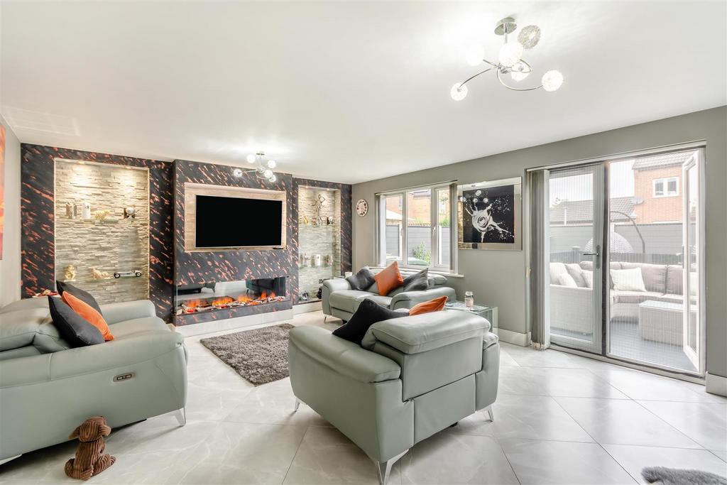 8664944-interior01.jpg
