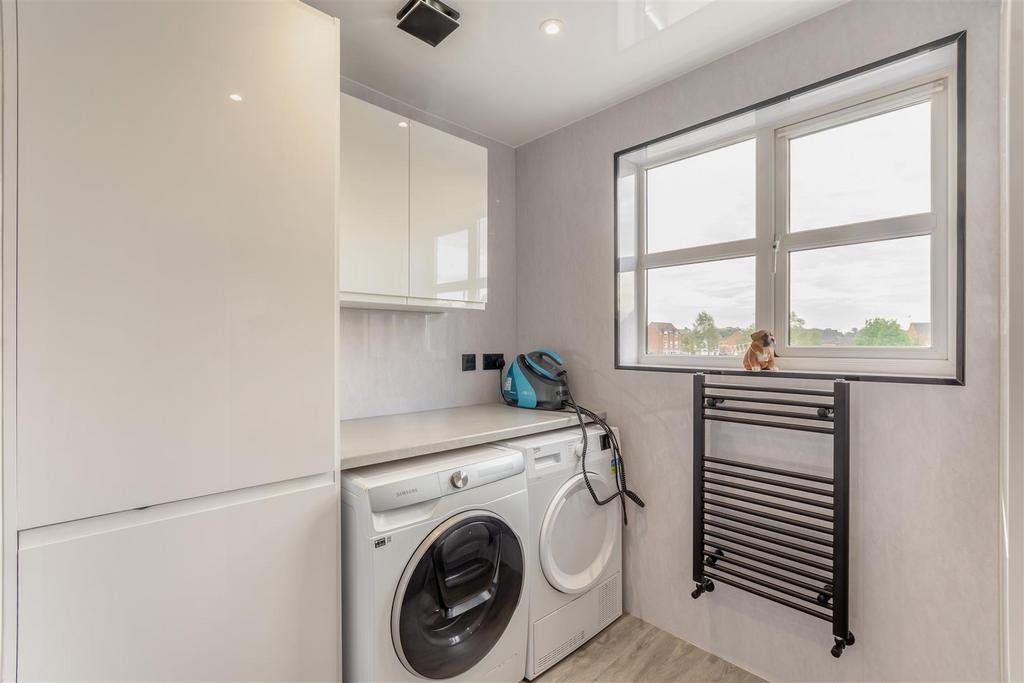8664944-interior19.jpg