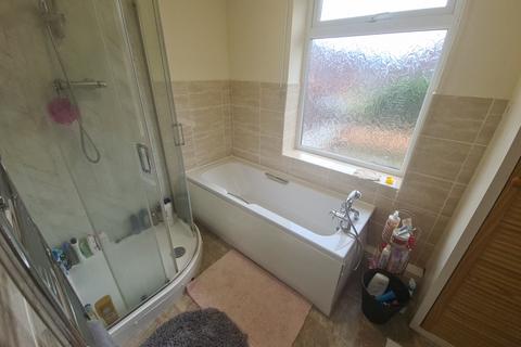 undefined, St. Annes Road, Leeds LS6