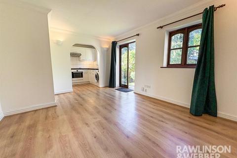 undefined, Spreighton Road, West Molesey KT8