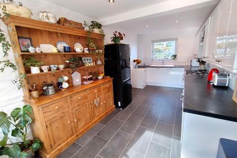 5 bedroom detached house for sale, Linden Cottage, 1 Old Liston Road, Newbridge