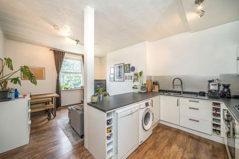1 bedroom flat for sale, Trinity Crescent, London SW17