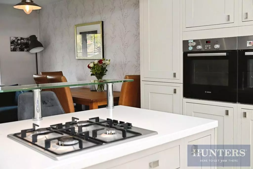 4 bedroom detached house for sale - Photo 20