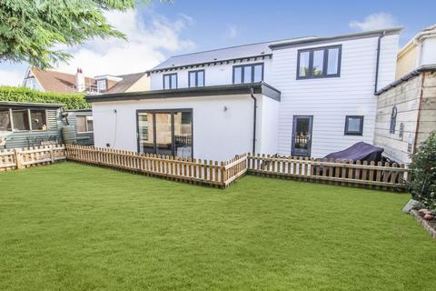 5 bedroom detached house for sale, The Broadway, Herne Bay