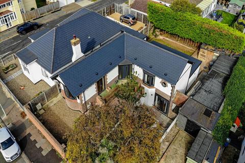 undefined, The Broadway, Herne Bay