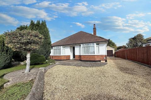 3 bedroom detached bungalow for sale, Hampreston