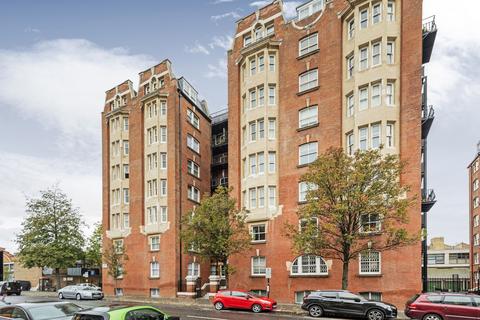 4 bedroom flat to rent, Moscow Road, London, W2