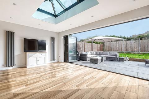 3 bedroom semi-detached house for sale, Randalls Drive, Brentwood