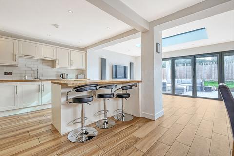 34 Randalls Drive, Hutton, Brentwood, CM13 1NW