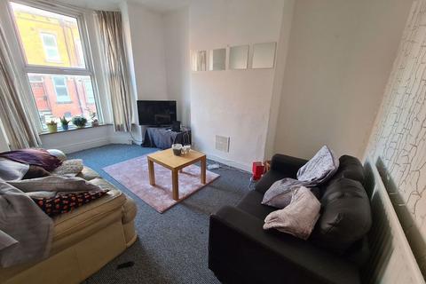 6 bedroom house to rent, Thornville Road, Leeds LS6