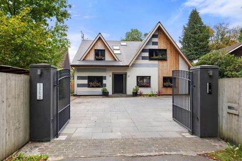 4 bedroom detached house for sale, Lower Wokingham Road, Crowthorne RG45
