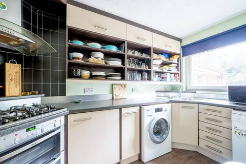undefined, Victoria Road, Guildford, GU1