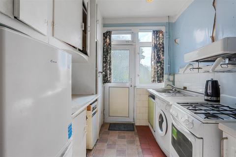 3 bedroom terraced house for sale, Vermont Road, Sutton