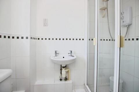 undefined, Champs Sur Marne, Bristol BS32