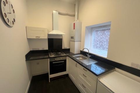 2 bedroom flat to rent, 158 High Street, Ventnor, Isle Of Wight, PO38