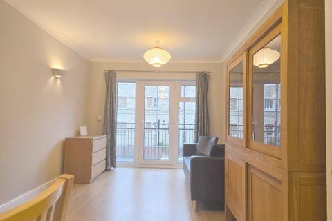2 bedroom flat to rent, Florin Court, E1 8JR