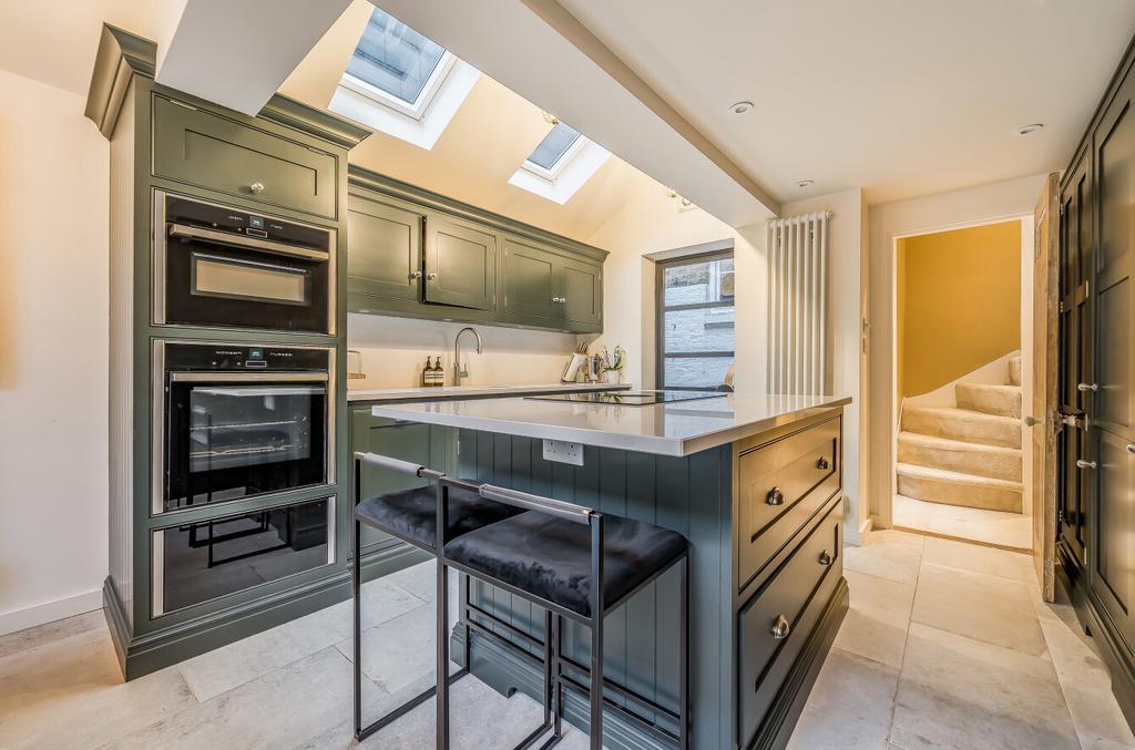 1361984-15-68df94...