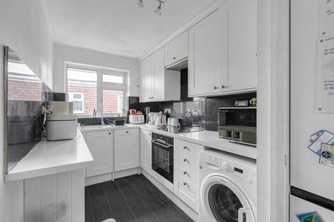 12 Pear Tree Road, Ashford, TW15 1PW