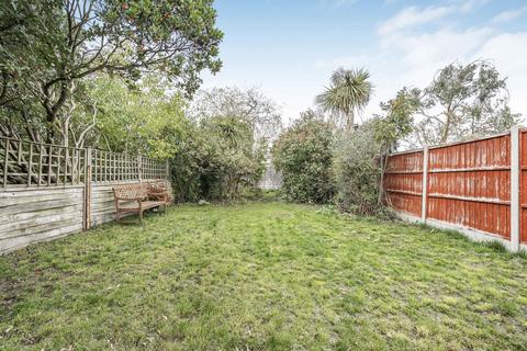 12 Pear Tree Road, Ashford, TW15 1PW