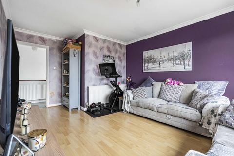 12 Pear Tree Road, Ashford, TW15 1PW