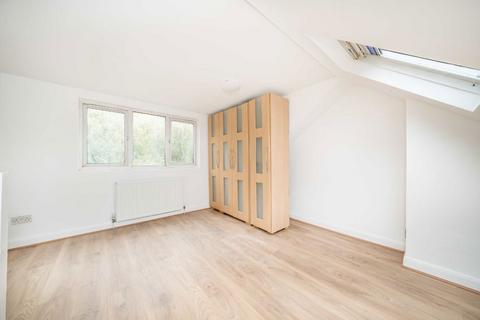 undefined, Saxon Avenue, Feltham TW13