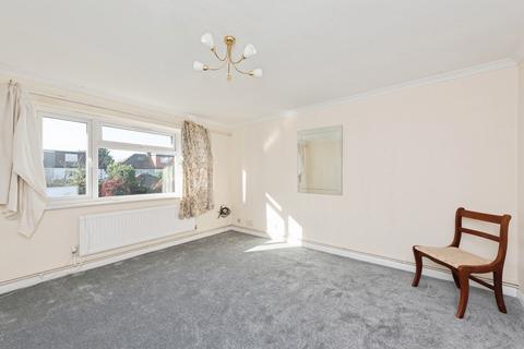58 Guernsey Close, Hounslow, TW5 0PH