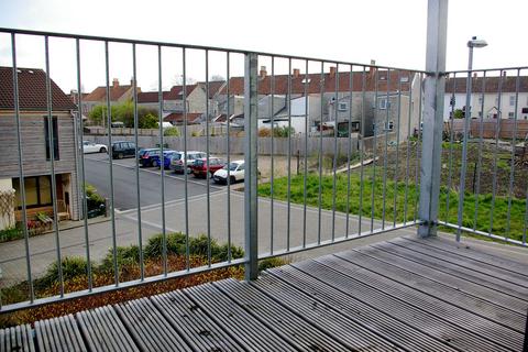 undefined, Lime Tree Square, Street