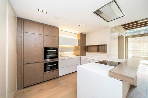 2 bedroom flat to rent, Pearson Square, London W1T