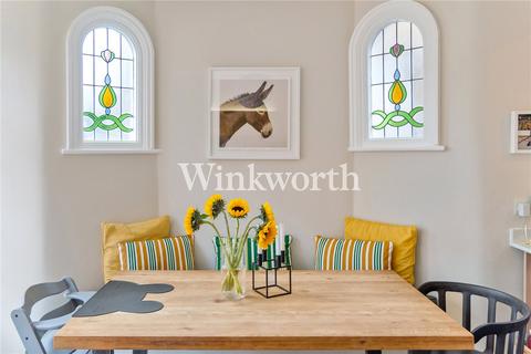 14 Radley Road, London, N17 6RL