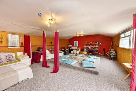 4 bedroom detached house for sale, Povey Cross Road, Horley RH6