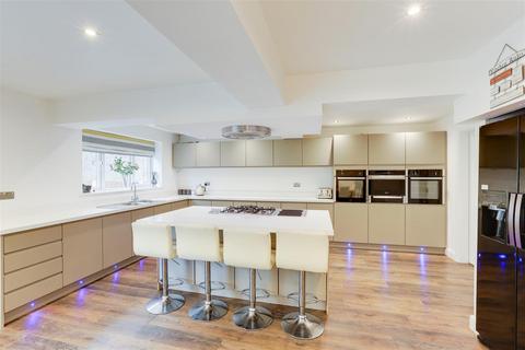 4 bedroom detached house for sale, Brownhill Close, Cropwell Bishop NG12