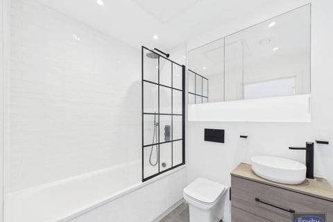 2 bedroom apartment to rent, Heather Court, Progressive Close, Sidcup