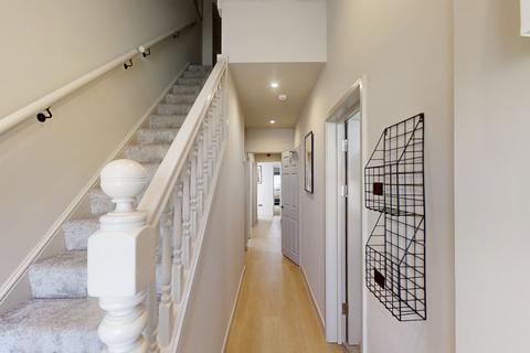 10 bedroom house share to rent, 23, London Road, Strood, Kent, ME2