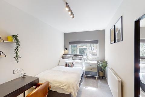 10 bedroom house share to rent, 23, London Road, Strood, Kent, ME2