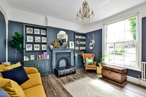 4 bedroom semi-detached house for sale, Langley Hill, Kings Langley, WD4
