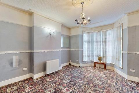 3 bedroom terraced house for sale, St. Albans Road, Ilford, IG3