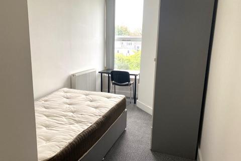 6 bedroom flat to rent, 10 Lisson Grove, Plymouth PL4